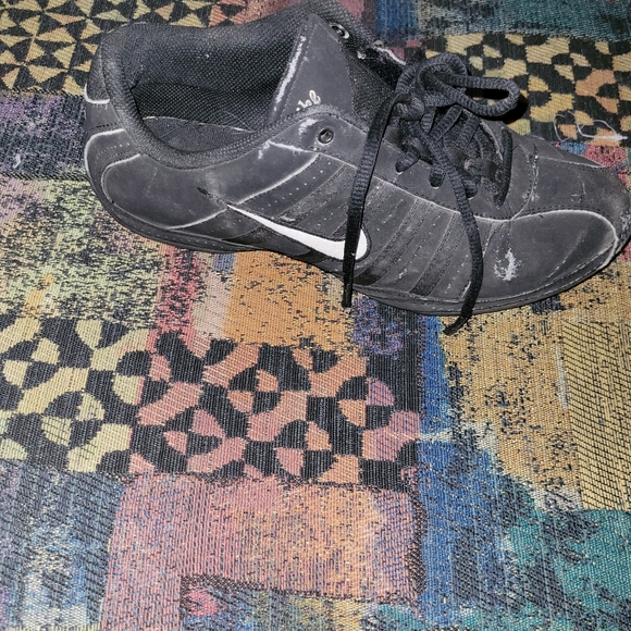 NIKE SHOES FOR WOMAN - Picture 2 of 2